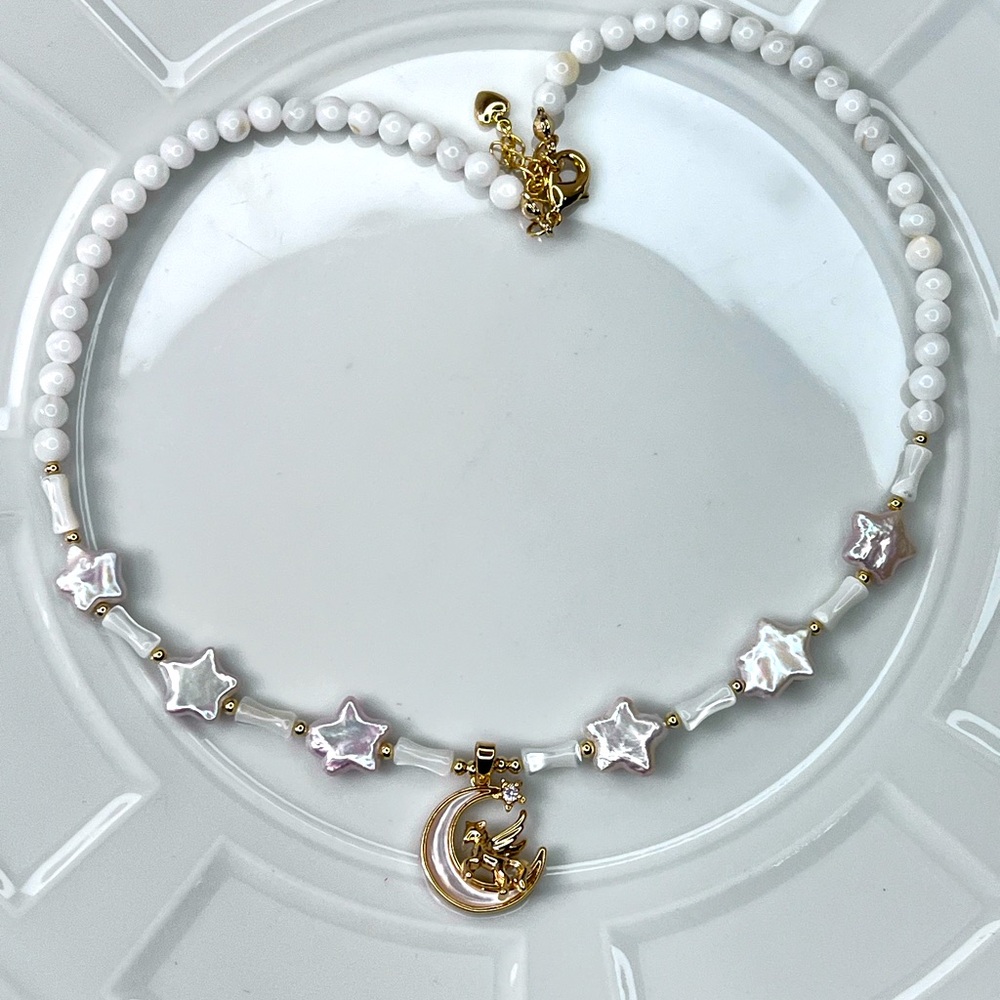 😍😍 Handmade Freshwater Star ⭐️ Baroque Pearl MOP Moon 🌙 Pendant Necklace